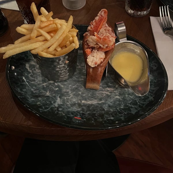 Foto tirada no(a) Burger &amp; Lobster por Ghada em 11/26/2023