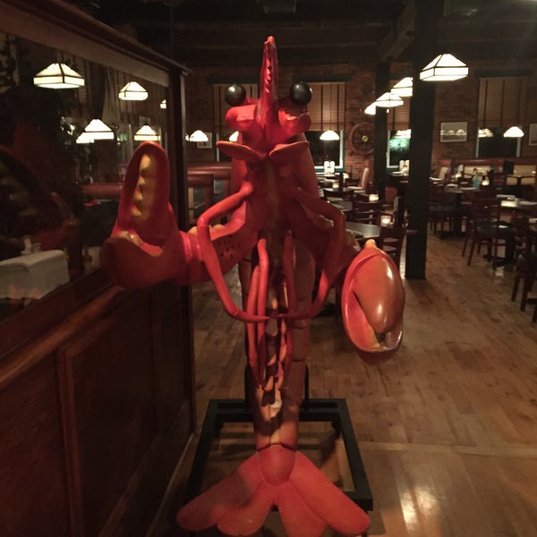 Foto scattata a Westbrook Lobster Restaurant da Mark O. il 8/14/2015