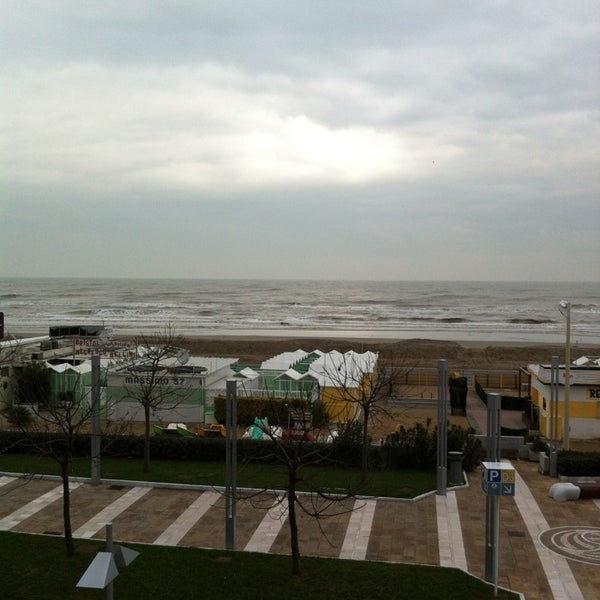 Das Foto wurde bei Hotel Ambasciatori Riccione von Yuri E. am 1/18/2013 aufgenommen