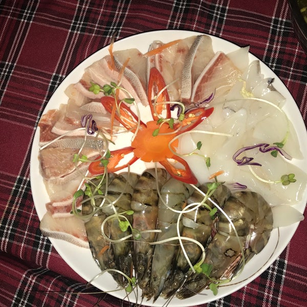 The seafood hot pot allows you to experience the freshest mix of seafood while tasting a sweet/sour tamarind broth traditional of this seaside town. You can order in English, French, or Vietnamese!