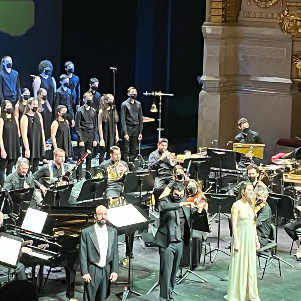 Das Foto wurde bei Liceu Opera Barcelona von Batlle E. am 12/19/2021 aufgenommen