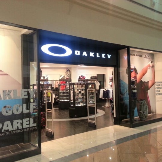 oakley mall