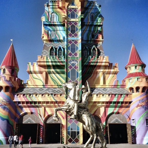 Foto scattata a Beto Carrero World da Nathalia P. il 4/14/2013