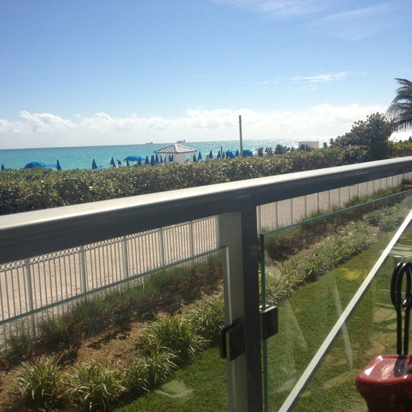 รูปภาพถ่ายที่ Cabana Beach Club โดย concha_k เมื่อ 2/1/2013