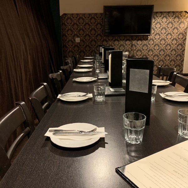 รูปภาพถ่ายที่ Pushkin Restaurant โดย Andy เมื่อ 1/24/2021