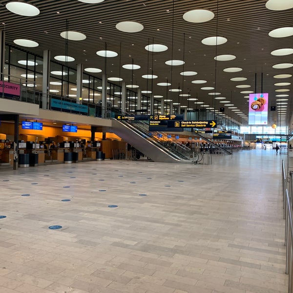 Снимок сделан в Аэропорт Копенгагена «Каструп» (CPH) пользователем Ulrik S. 6/6/2020