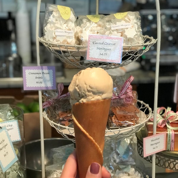 4/15/2018にDilek U.がイーシーアイスクリーム (Ici Ice Cream)で撮った写真