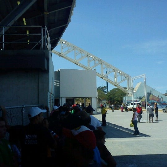 Photo taken at Estadio Olímpico Gral. José Antonio Anzoátegui by Luis Miguel V. on 10/10/2012