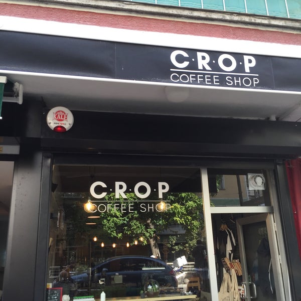 Foto tirada no(a) Crop Coffee Shop por Aydin S. em 10/3/2016