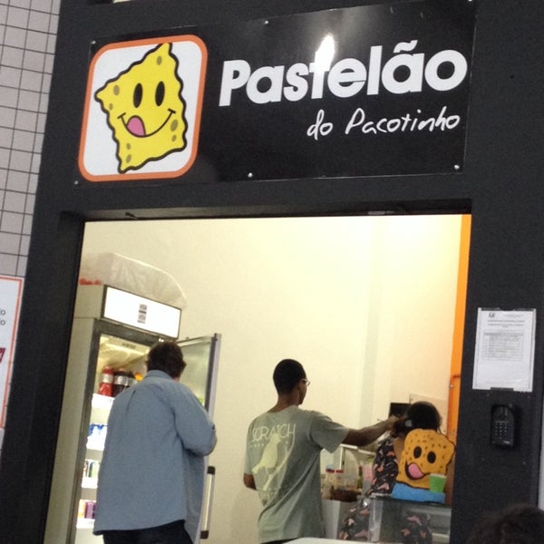 1/17/2014 tarihinde Thaís M.ziyaretçi tarafından Pastelão do Pacotinho'de çekilen fotoğraf