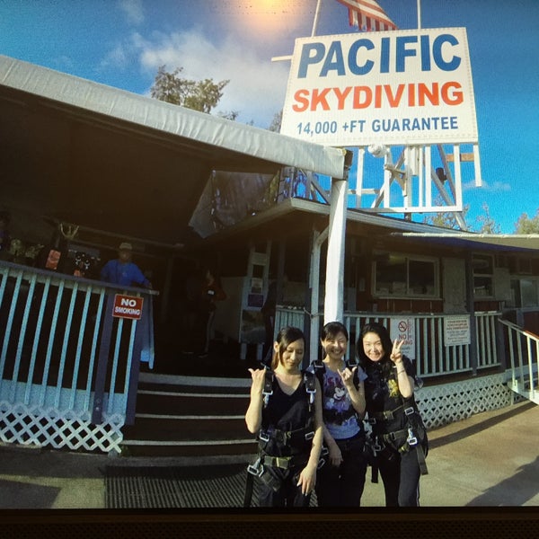 Photo taken at Pacific Skydiving Honolulu by Hiromi S. on 4/20/2016