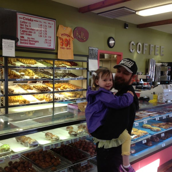 Photo taken at Sweetwater&#39;s Donut Mill by saintshane on 4/22/2013