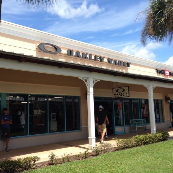 Oakley Vault, 5117 Factory Shops Blvd Ellenton, FL