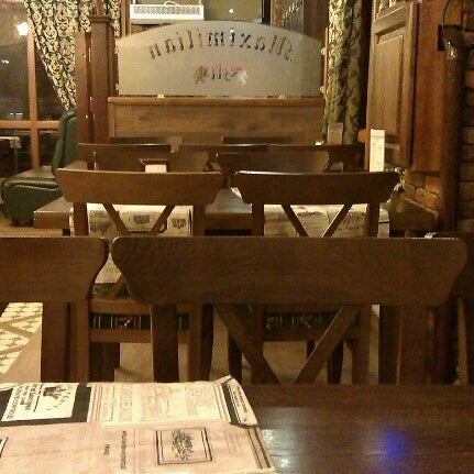 12/9/2012にDenis I.がMaximilian Pub &amp; Grillで撮った写真