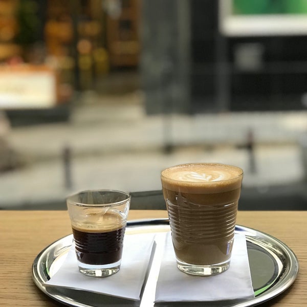 Das Foto wurde bei BORDERLINE Coffee von Seçil P. am 10/18/2017 aufgenommen