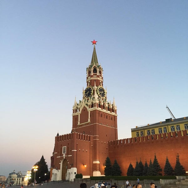 Foto tomada en Restaurant &quot;Red Square, 1&quot;  por Vova L. el 8/8/2015