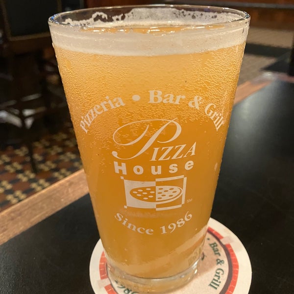 Pizza House 4790 S Hagadorn Rd