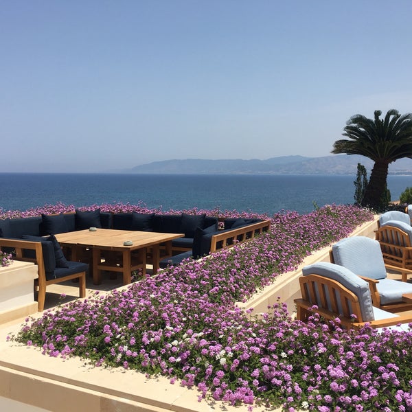 Daria frei in Anassa Hotel