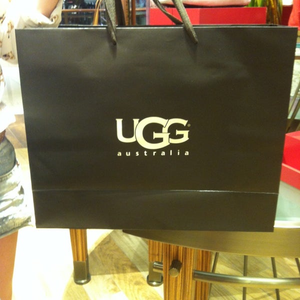 UGG - Shoe Store