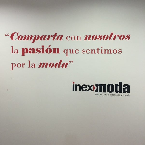 5/6/2014에 Liliana F.님이 Inexmoda, Instituto para la Exportación y la Moda에서 찍은 사진