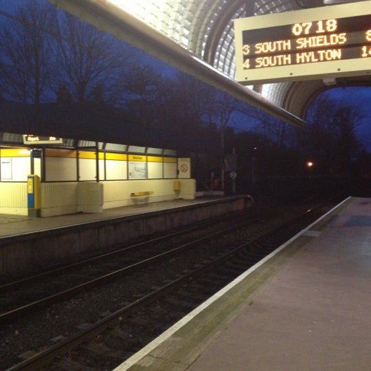 Ilford Road Metro Station Metro İstasyonu'da fotoğraflar