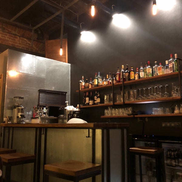 10/24/2018にVolodia ShadrinがGarage Barで撮った写真