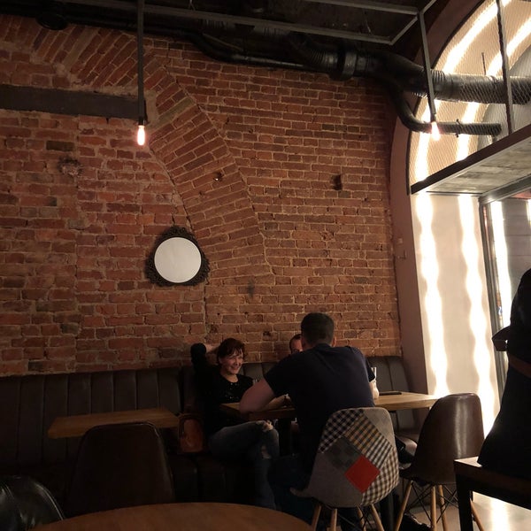 9/20/2018にVolodia ShadrinがGarage Barで撮った写真