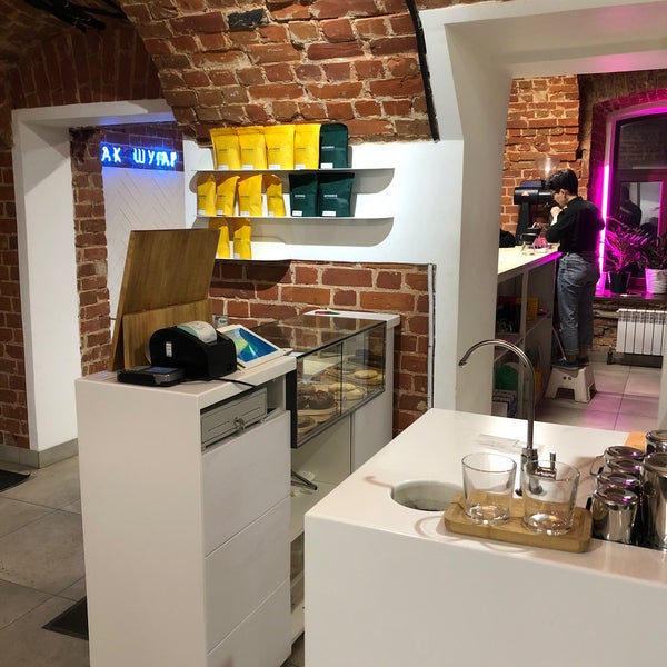 ботаника казань гостиница. ботаника хостел казань. обеденная зона в хостеле. ботанический сад казань. ботаник казань.