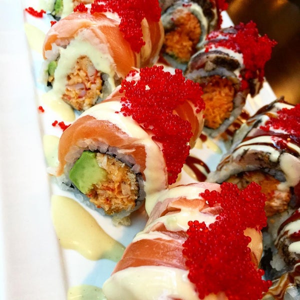 Foto scattata a Sushi Damo da Foodiespr il 8/4/2015