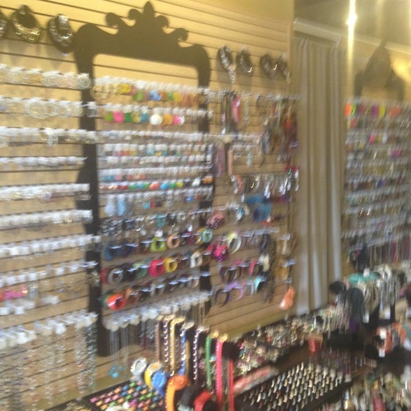 Elegance & Glamour Jewelry Store in Downtown Charleston
