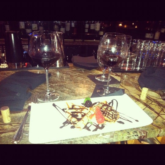 Das Foto wurde bei Tel&#39;Veh Cafe and Wine Bar von Lauren O. am 11/27/2012 aufgenommen