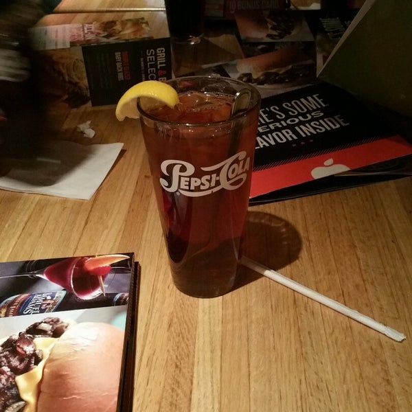 Applebee’s Grill + Bar (Now Closed) American Restaurant in Zion