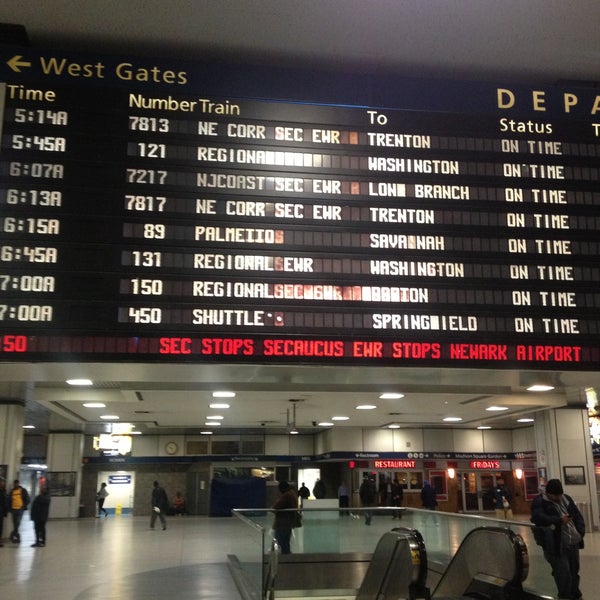 Снимок сделан в New York Penn Station пользователем Donn C. 4/13/2013