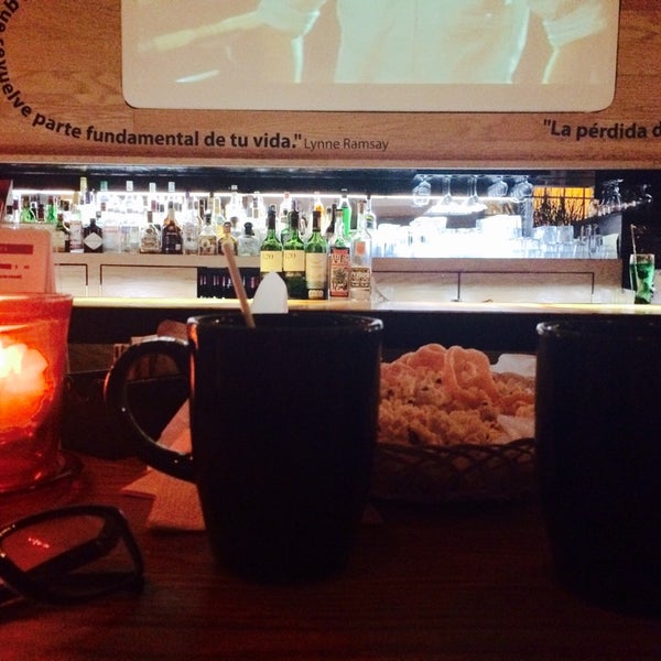 Кофеин бар. Кофеин. Кофеидин формула. Кофейня кофеин нальчик. Кофеин сеть кофеен.