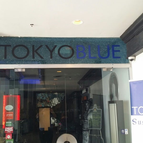 6/15/2014 tarihinde AL C.ziyaretçi tarafından Tokyo Blue'de çekilen fotoğraf