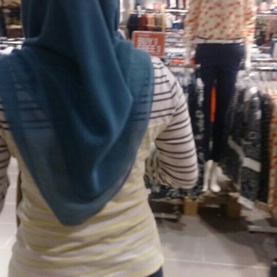 Brands Outlet Clothing Store