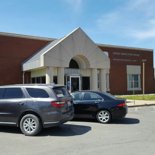 US Post Office Winchester, KY