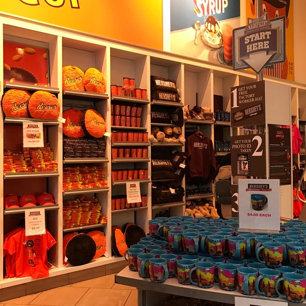 Hershey's Chocolate World Chicago (Now Closed) Streeterville Chicago, IL