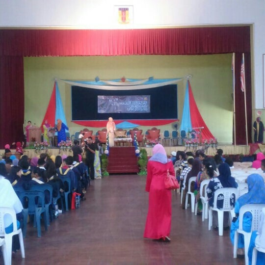 Akhmalnazrin בטוויטר They With Senior Of Smk Bandar Putra Http T Co Scucmscy