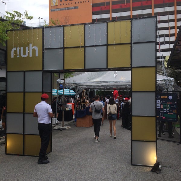 Photos At Riuh Jalan Riong Now Closed Bangsar 411 Visitors