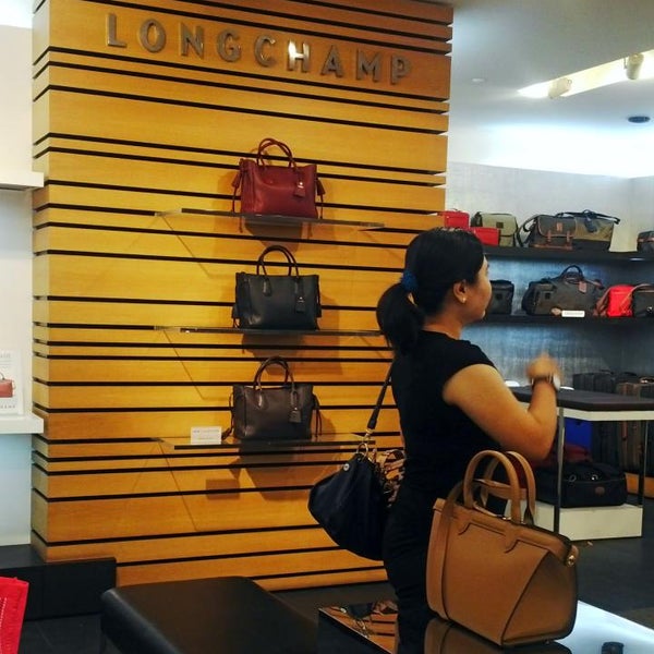 longchamp jakarta store