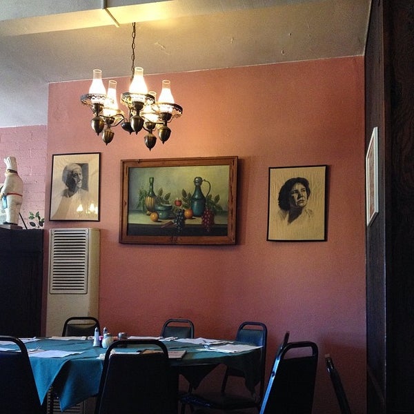 5/13/2014에 Justin S.님이 Volare Italian Restaurant에서 찍은 사진