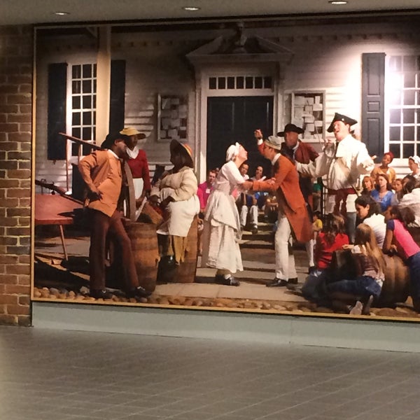 Photo taken at Colonial Williamsburg Regional Visitor Center by David F. on 5/31/2017