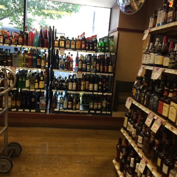 Photos at Binny's Beverage Depot (Now Closed) Hyde Park 1531 E 53rd St