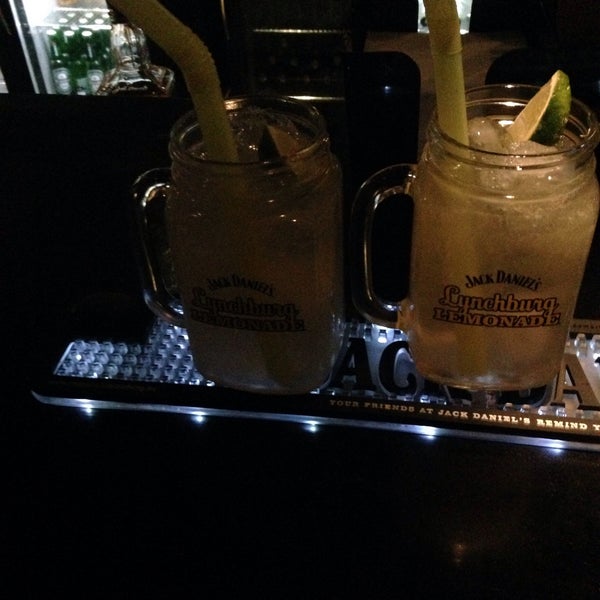 Foto tomada en Eleven Restaurant &amp; Lounge  por Bünyamin el 9/26/2015