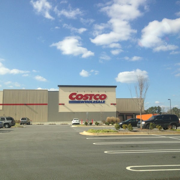 Costco National Hills 825 Cabela Dr