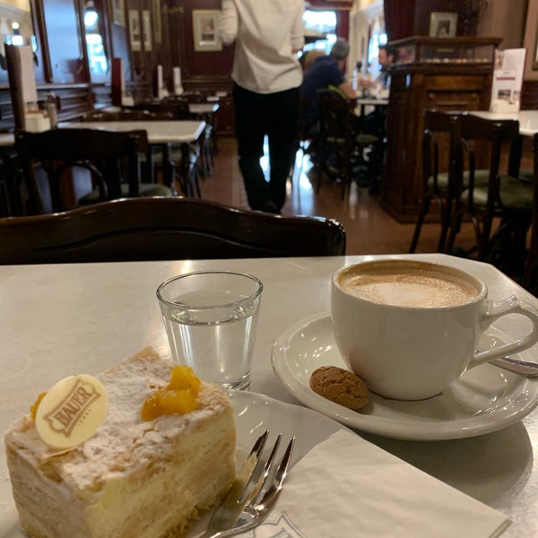 Photo taken at Hauer Confectionery and Café by Rafael R. on 10/2/2019