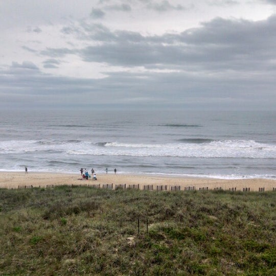Photo taken at Ramada Plaza Nags Head Oceanfront by Martha M. on 5/16/2014