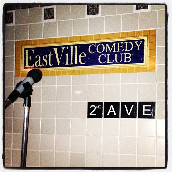 4/21/2013 tarihinde Kevin K.ziyaretçi tarafından Eastville Comedy Club'de çekilen fotoğraf