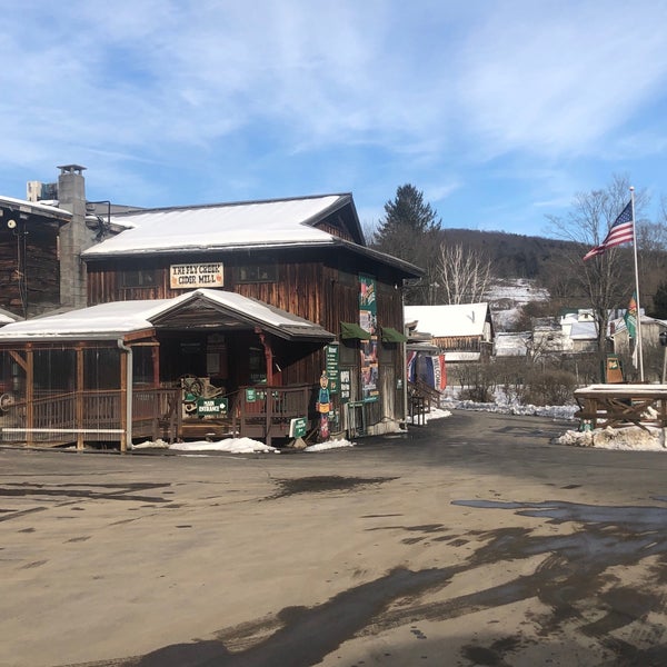 Photo prise au Fly Creek Cider Mill &amp; Orchard par Kimberly R. le2/15/2020